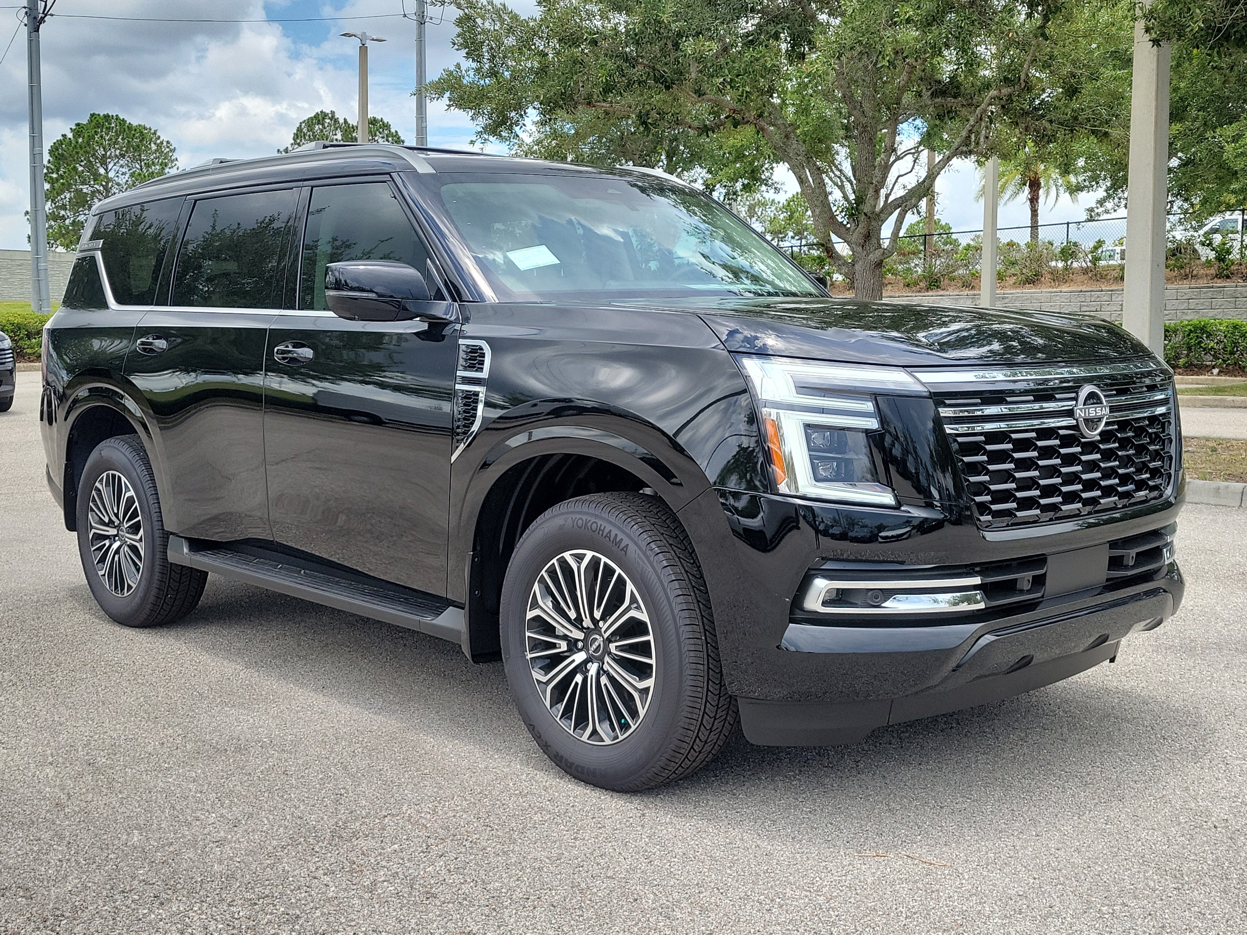 New 2026 Nissan Armada Platinum RWD image 3