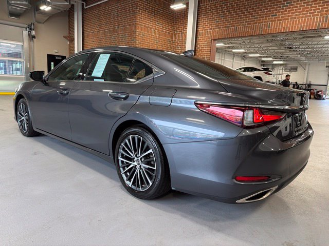 Used 2024 Lexus ES 350 w/ Premium Package FWD image 5
