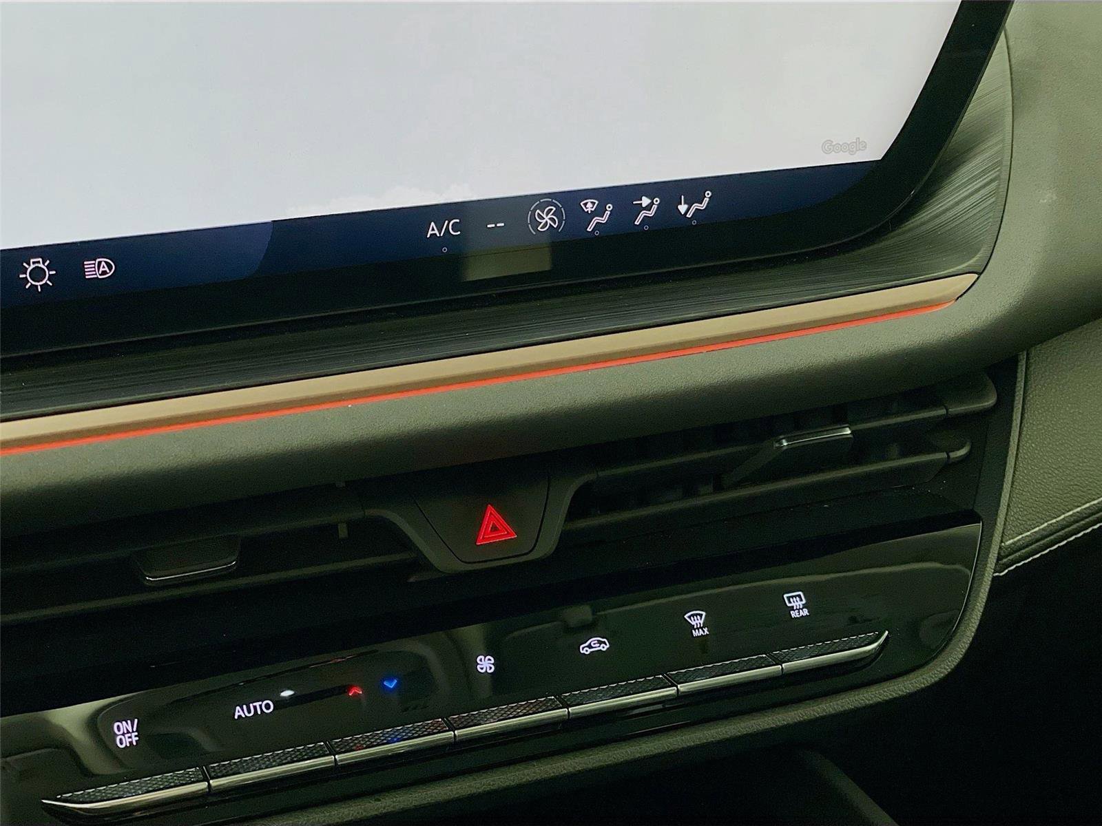 Used 2024 Buick Envision Sport Touring image 19