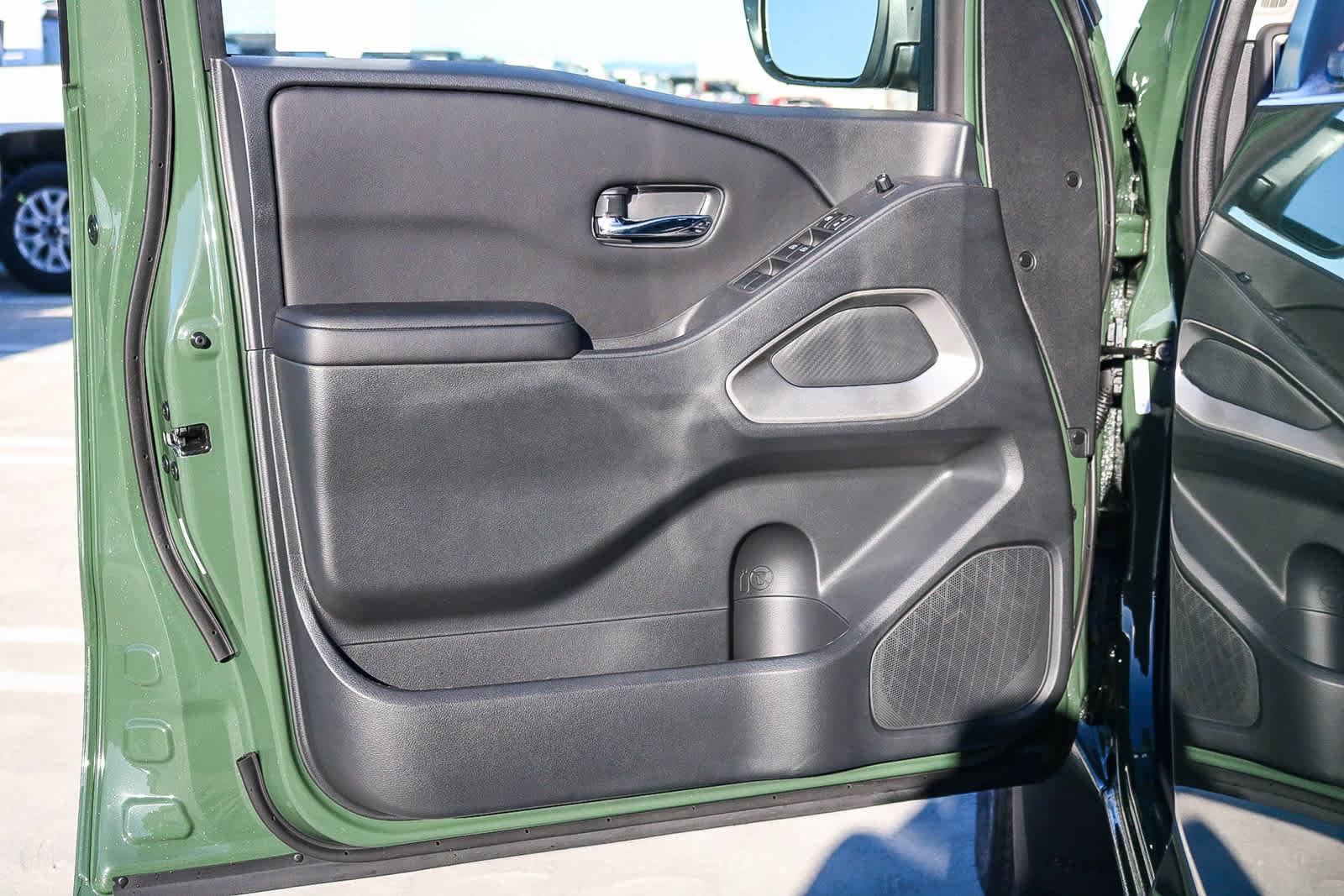 New 2026 Nissan Frontier SV w/ All-Weather Content Package RWD image 23