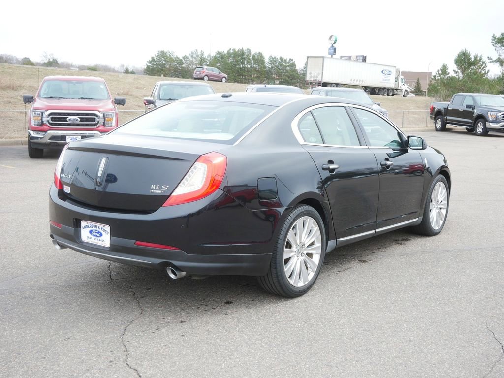 Used 2013 Lincoln MKS AWD image 5