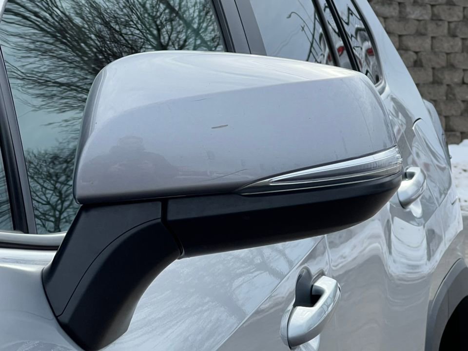 Used 2024 Toyota RAV4 XLE image 33