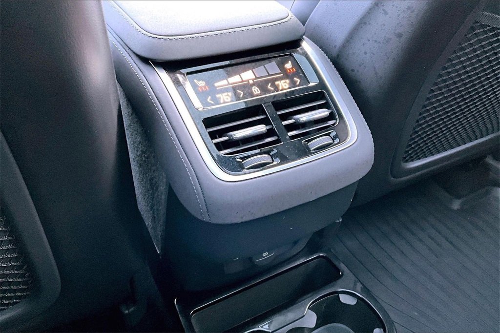 Certified 2026 Volvo XC90 B6 Plus w/ Protection Package Premier image 10