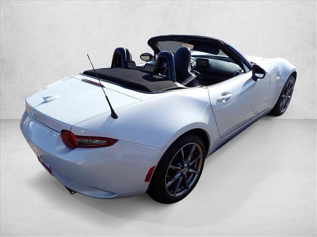 Used 2019 MAZDA MX-5 Miata Grand Touring RWD image 4