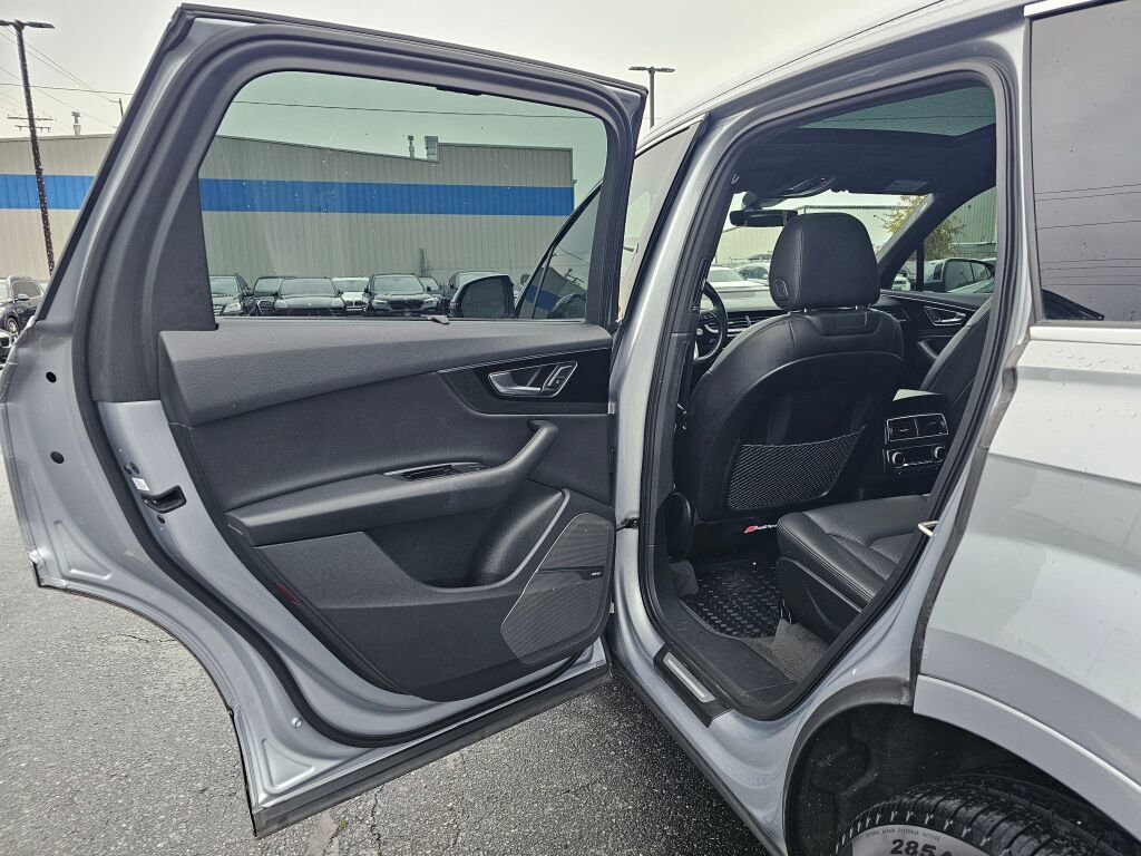 Used 2019 Audi Q7 3.0T Premium Plus w/ Premium Plus Package image 17