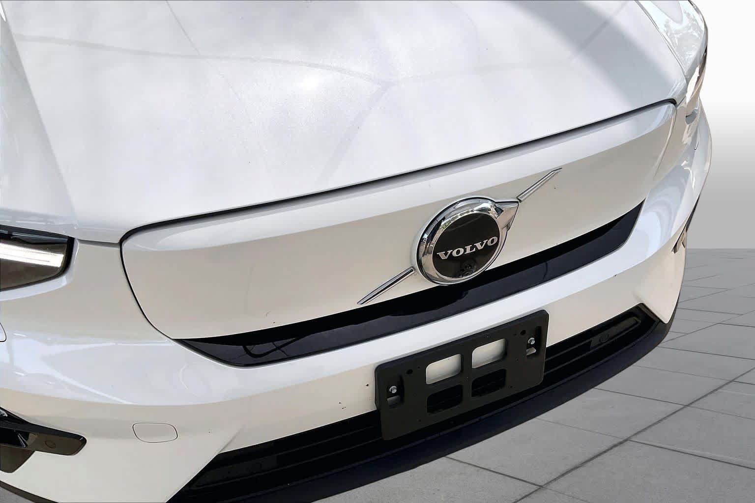 Used 2023 Volvo XC40 Recharge Ultimate AWD/4WD image 28