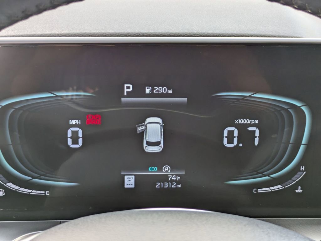 Used 2025 Kia Telluride S image 16