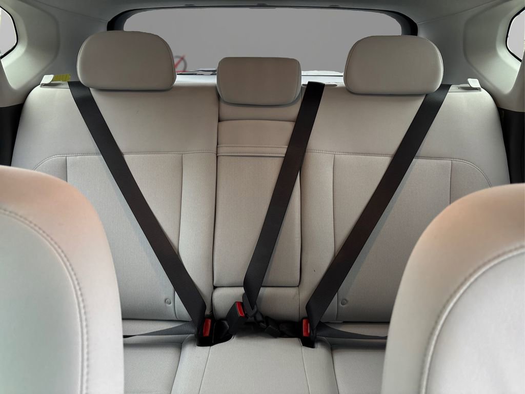 Certified 2025 Hyundai Kona SEL image 18