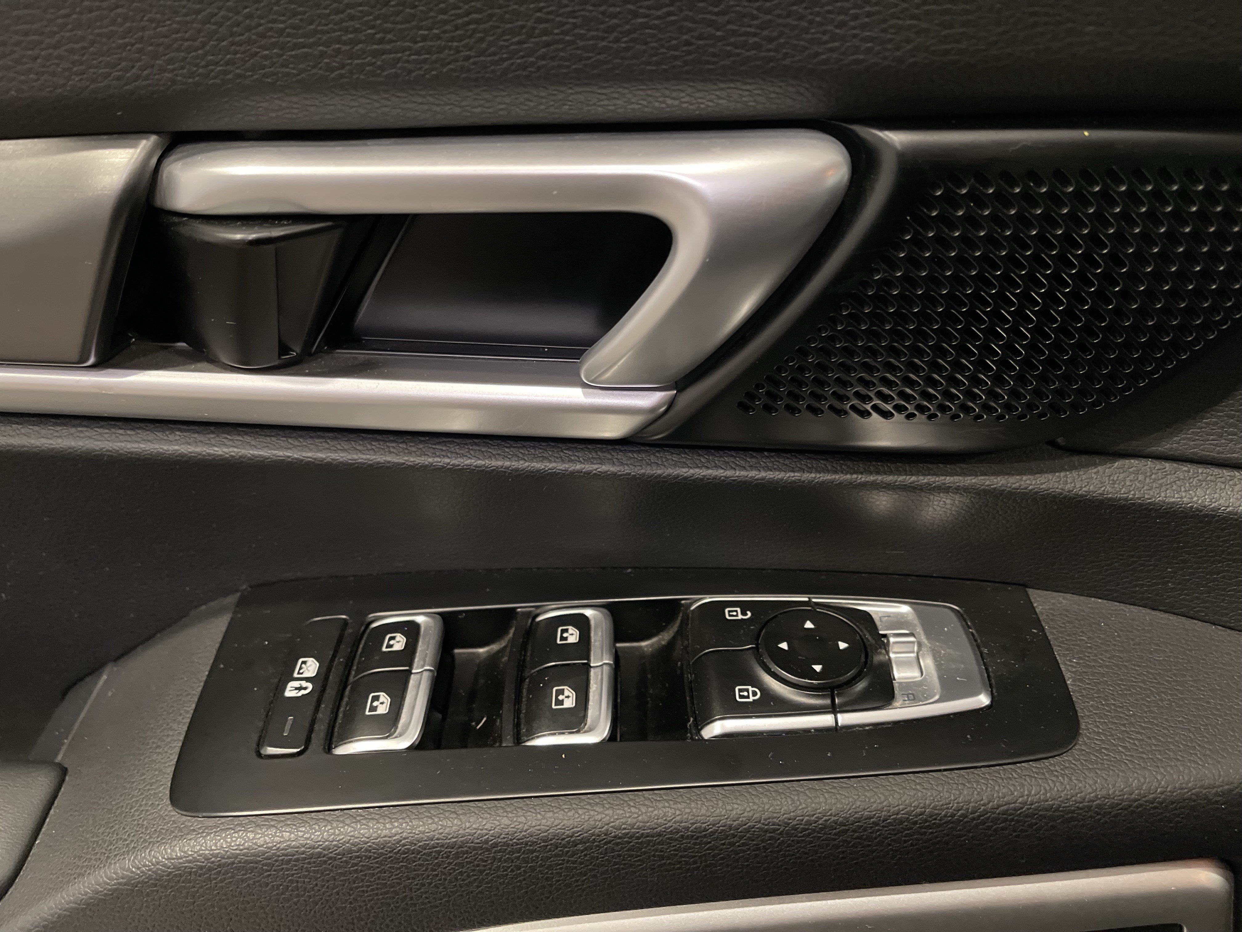 Used 2020 Kia Telluride LX AWD/4WD image 11