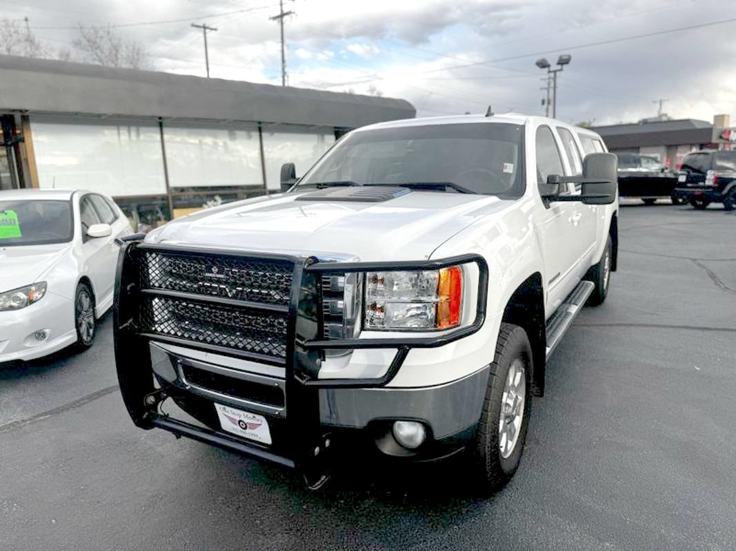 Used 2014 GMC Sierra 2500 SLT AWD/4WD image 9