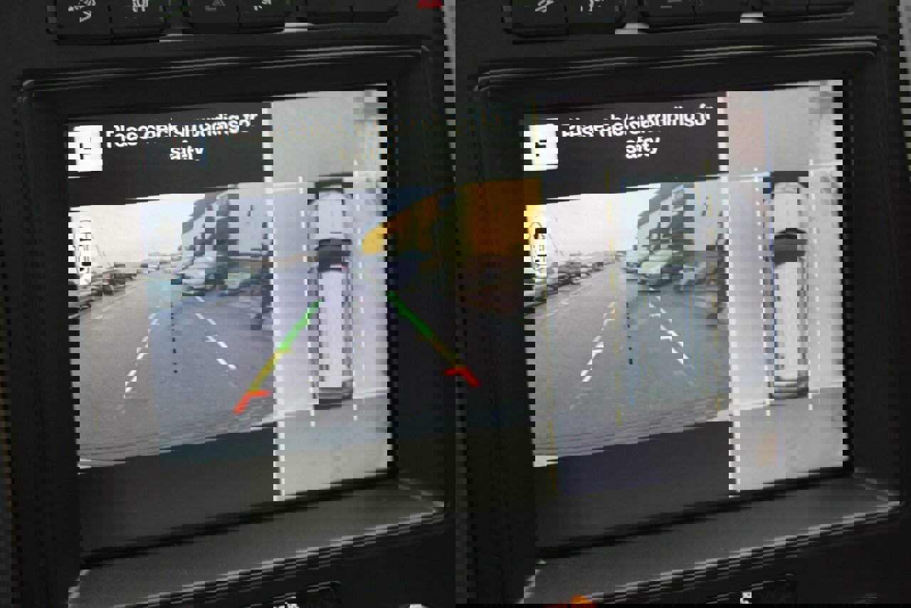 Used 2018 Ford Expedition Platinum image 11