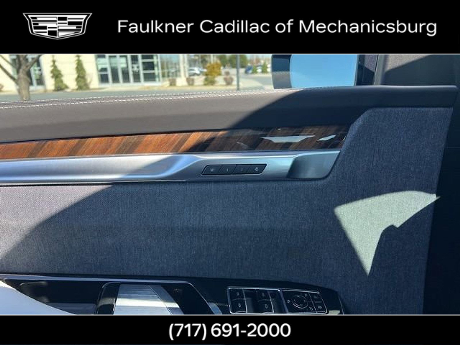 Used 2026 Cadillac Escalade Platinum Sport w/ LPO, ONYX Package image 31