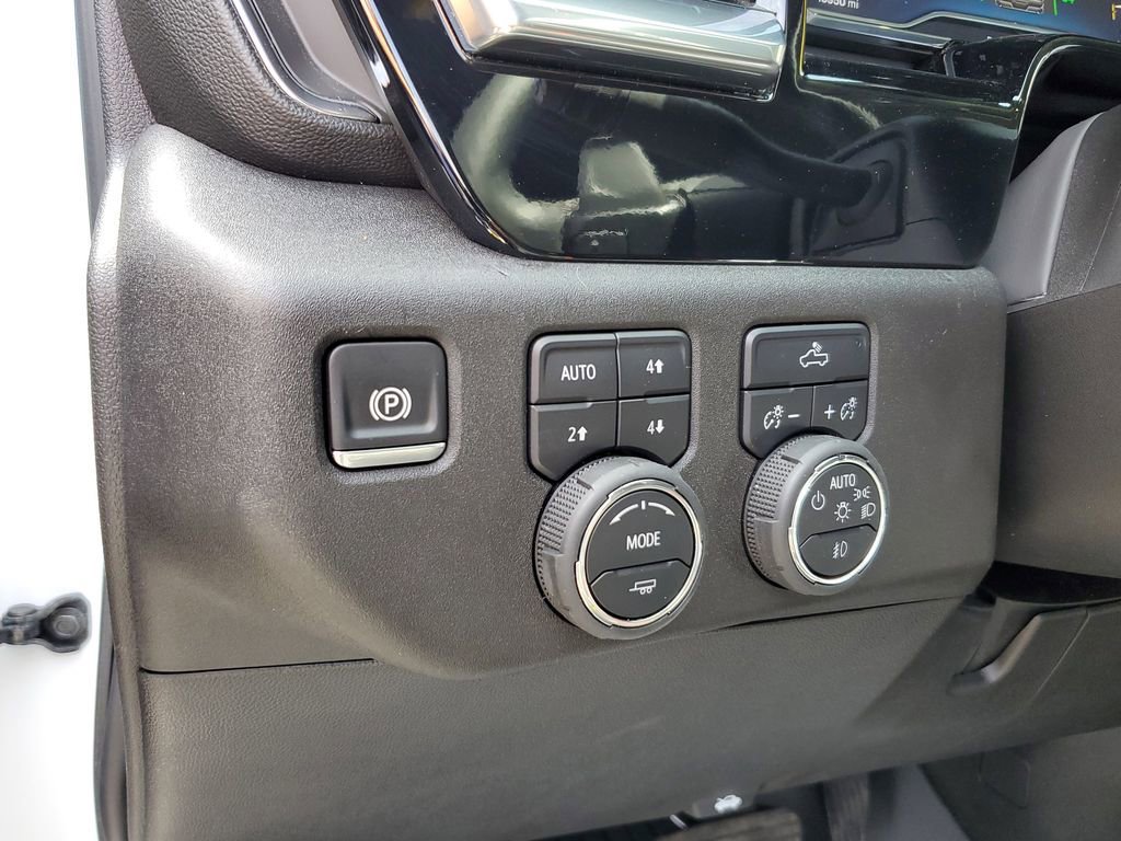 Used 2025 Chevrolet Silverado 1500 RST AWD/4WD image 19