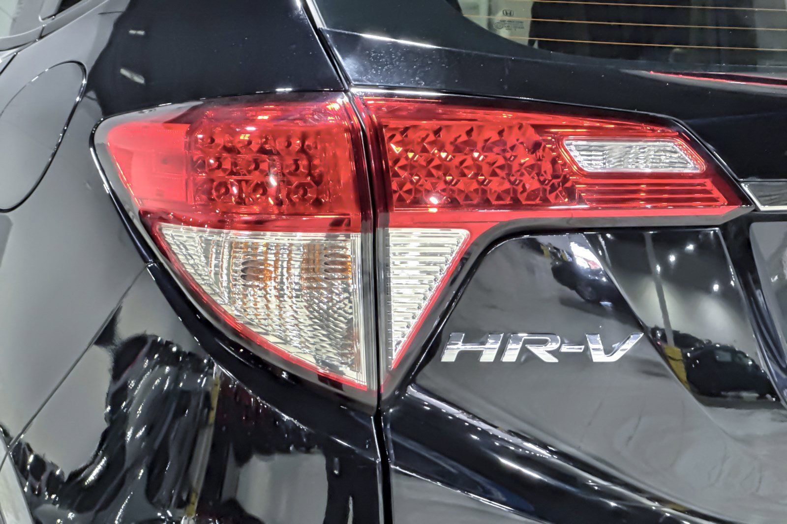 Used 2021 Honda HR-V LX image 12