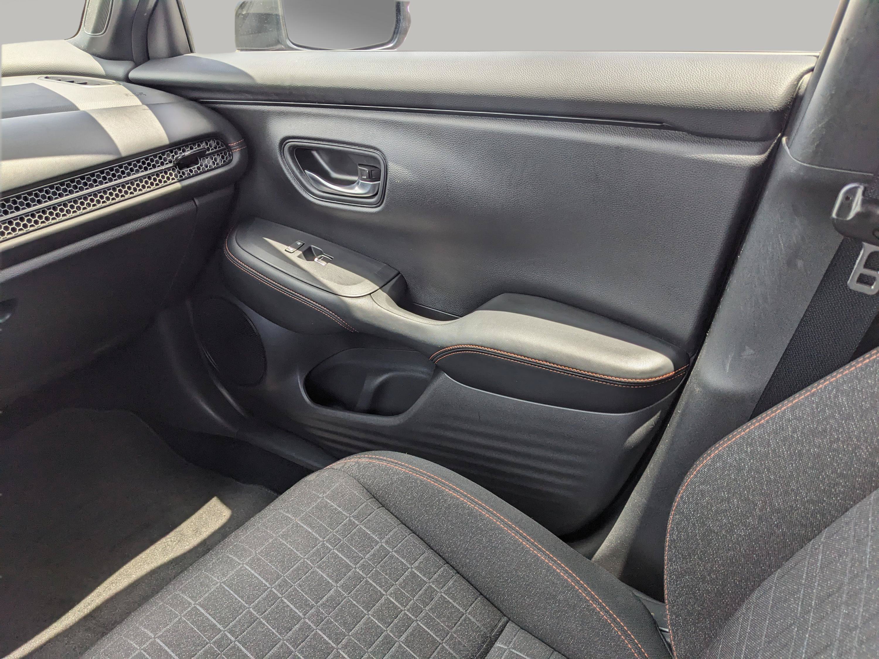 Used 2024 Honda HR-V Sport image 16