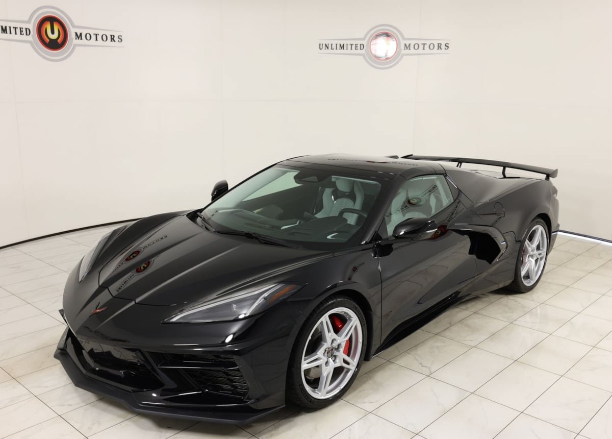 Used 2025 Chevrolet Corvette Stingray Premium Conv w/ Z51 Performance Package RWD image 34