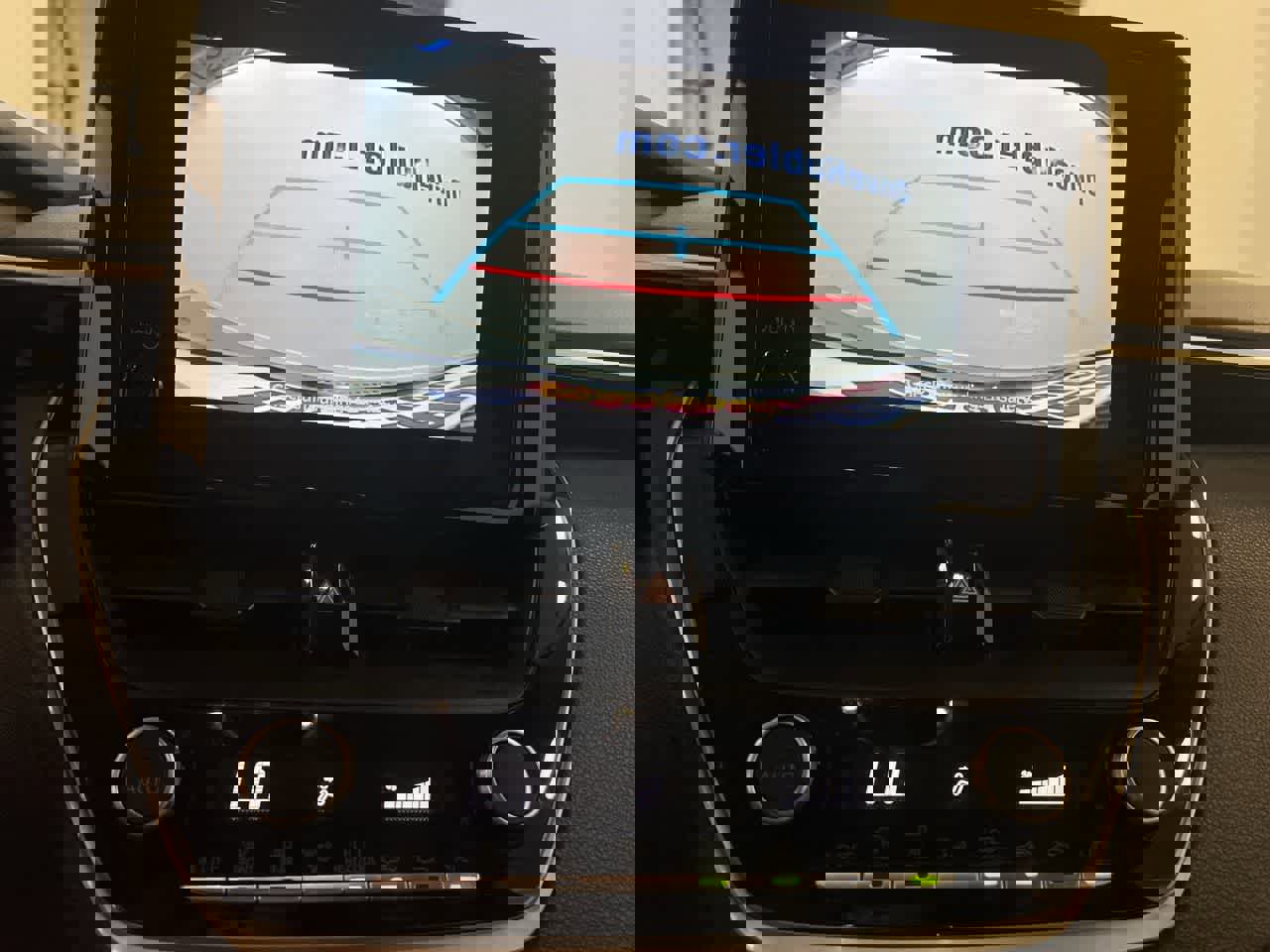 Used 2024 Toyota Corolla LE image 25