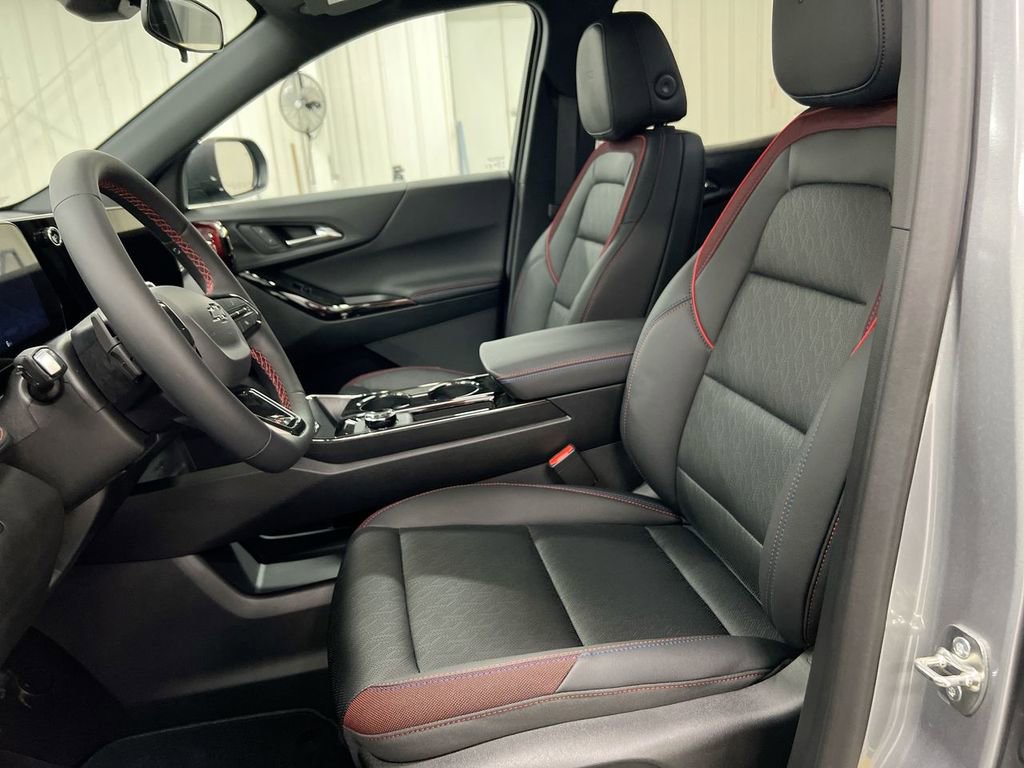 Used 2025 Chevrolet Equinox RS image 19