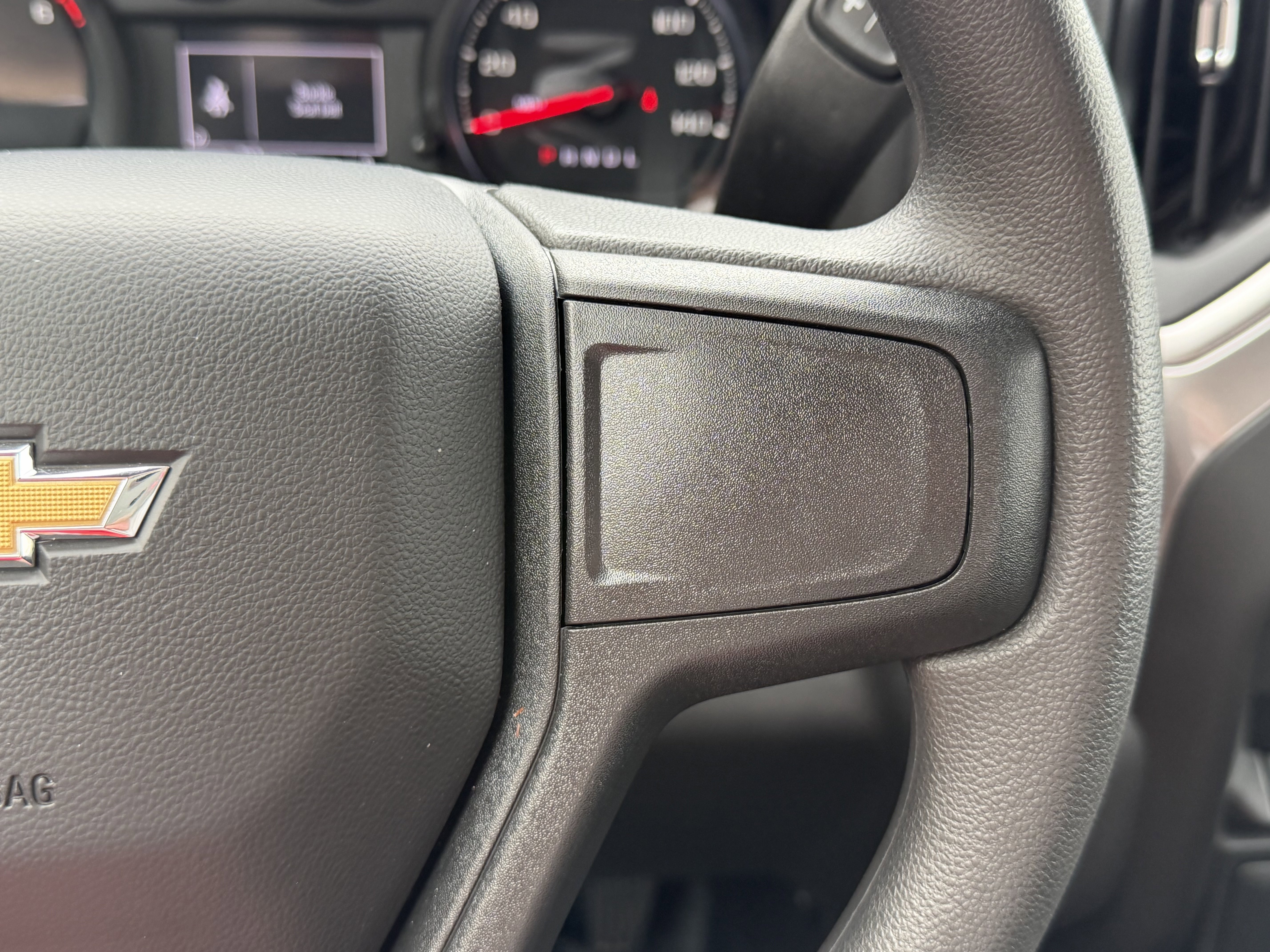 Used 2025 Chevrolet Silverado 1500 W/T w/ WT Safety Package AWD/4WD image 16