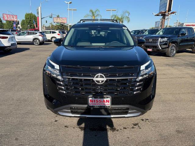 New 2026 Nissan Pathfinder SL w/ Cargo Package AWD/4WD image 2