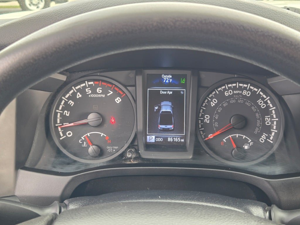 Used 2021 Toyota Tacoma SR RWD image 32