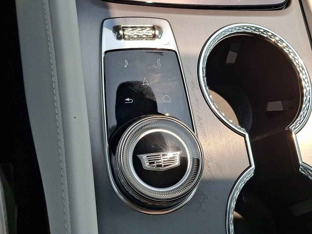 New 2026 Cadillac Vistiq Sport image 16