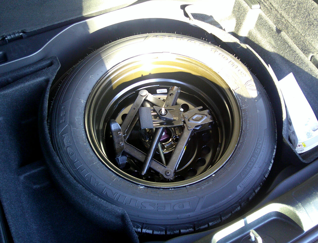 Used 2019 Jeep Cherokee Overland w/ Trailer Tow Group image 13