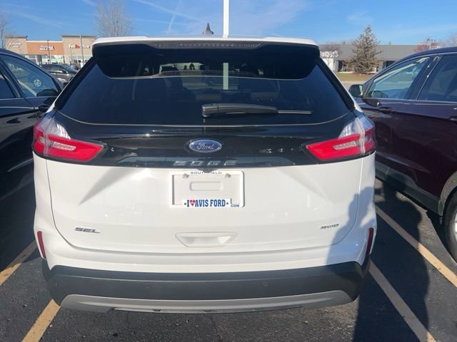 Used 2023 Ford Edge SEL image 5
