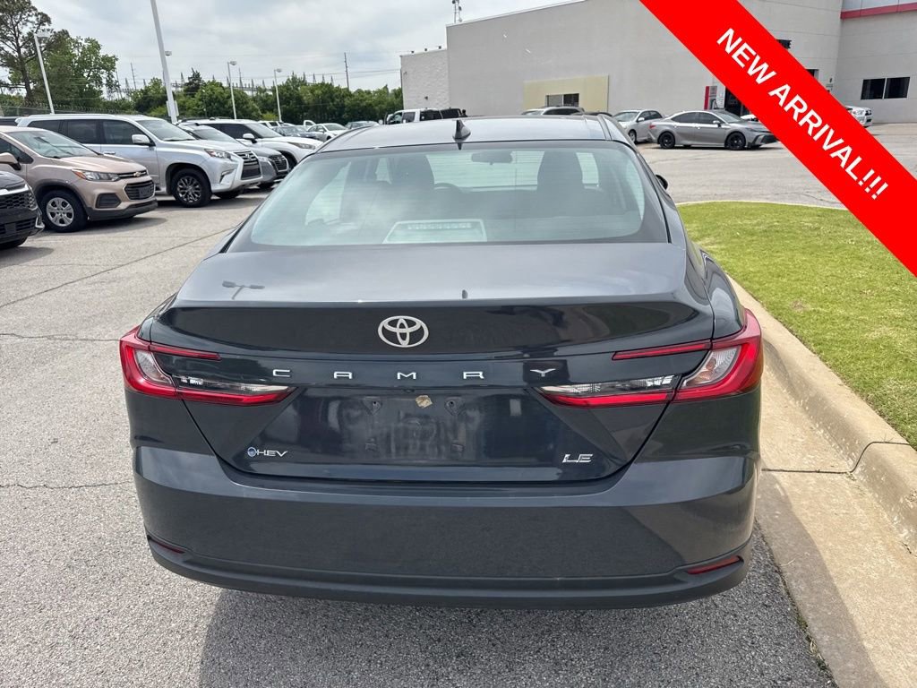 Used 2025 Toyota Camry LE FWD image 5