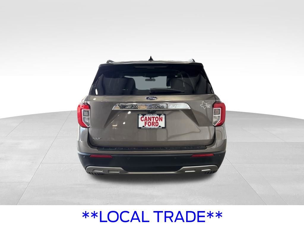 Used 2021 Ford Explorer XLT w/ Equipment Group 202A image 6