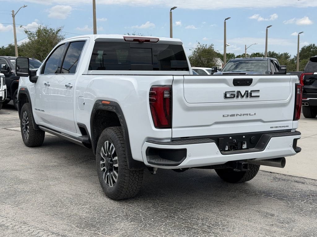 New 2026 GMC Sierra 2500 Denali Ultimate AWD/4WD image 7