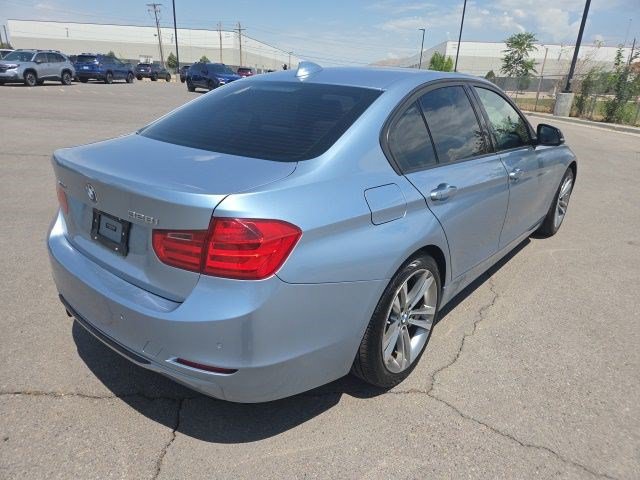 Used 2013 BMW 328i xDrive Sedan AWD/4WD image 3