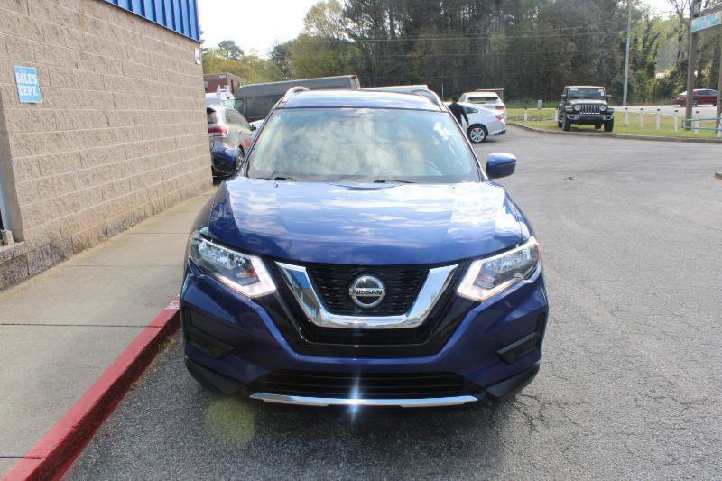 Used 2020 Nissan Rogue SV FWD image 2