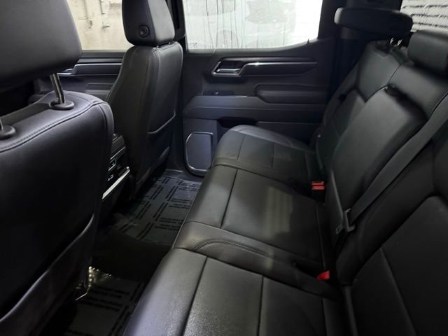 Used 2022 GMC Sierra 1500 SLT w/ SLT Premium Plus Package AWD/4WD image 28