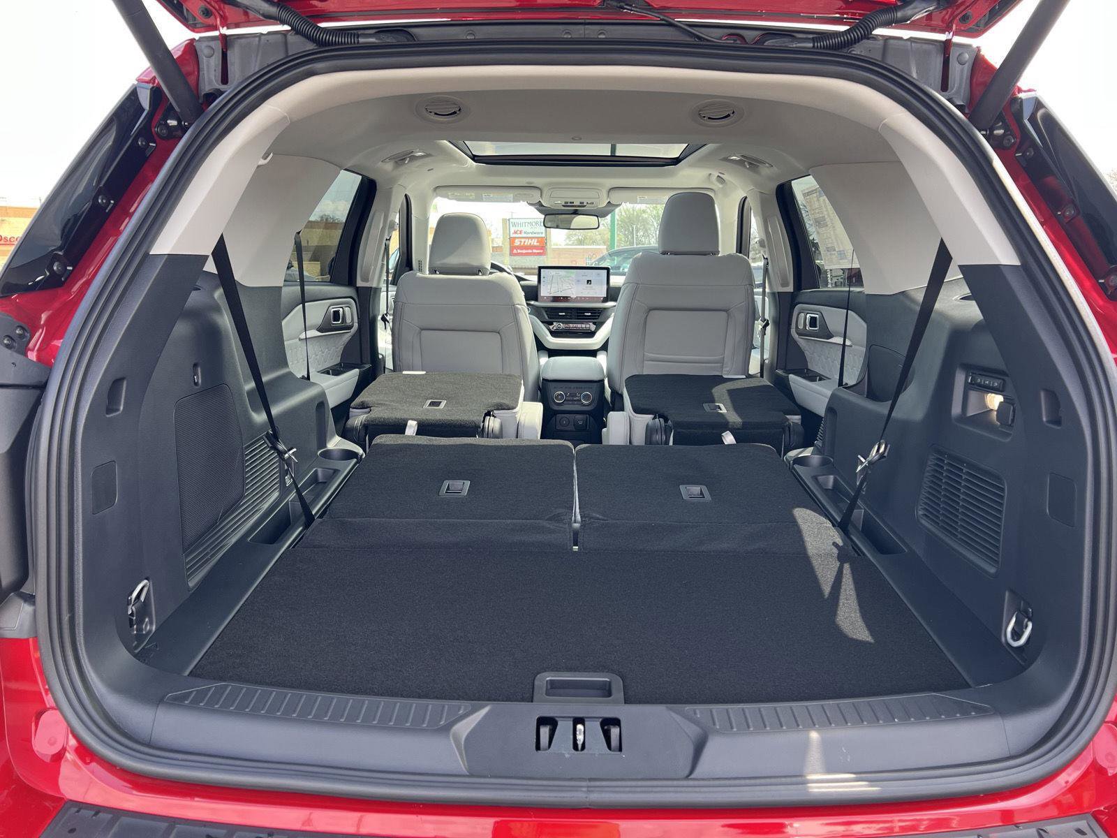 New 2026 Ford Explorer Platinum image 57