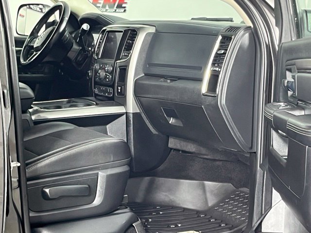Used 2018 RAM 2500 Big Horn w/ Sport Appearance Group AWD/4WD image 18