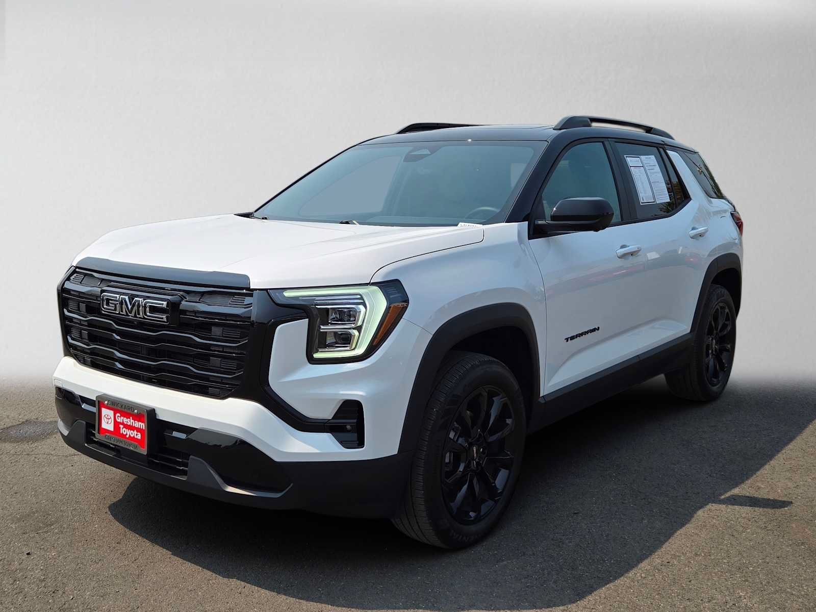 Used 2026 GMC Terrain Elevation w/ Elevation Premium Package AWD/4WD image 8