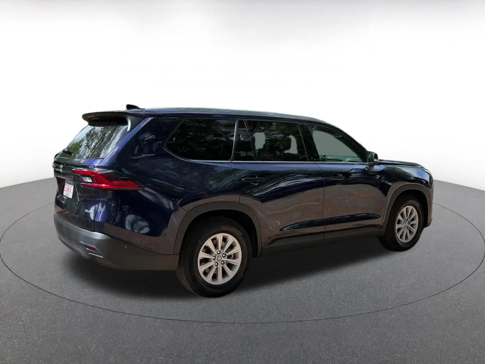 Used 2025 Toyota Grand Highlander FWD image 15