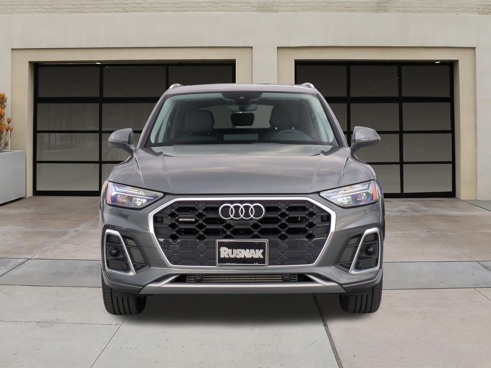 Used 2023 Audi Q5 2.0T Premium Plus w/ Premium Plus Package AWD/4WD image 6