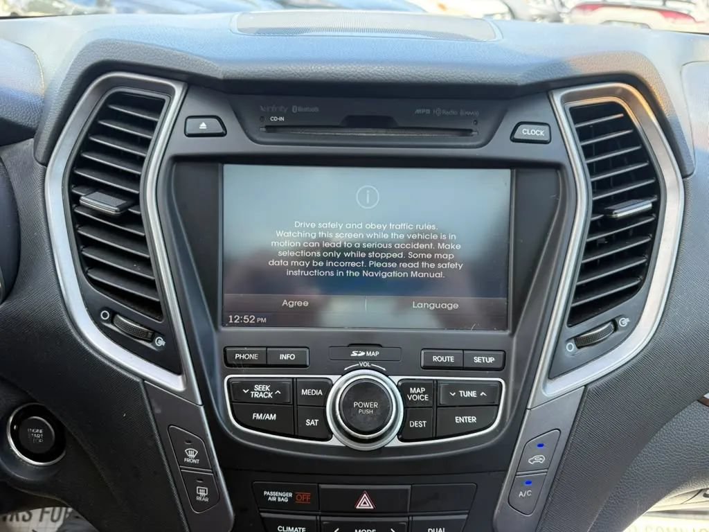 Used 2013 Hyundai Santa Fe Sport 2.0T w/ Technology Pkg FWD image 15