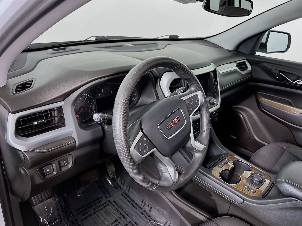 Certified 2023 GMC Acadia SLE w/ Infotainment Package AWD/4WD image 9