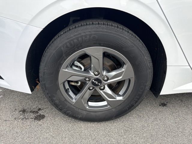 Used 2024 Kia K5 LXS image 31