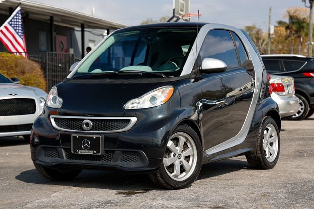 Used 2013 smart fortwo passion w/ Cruise Control Pkg image 1