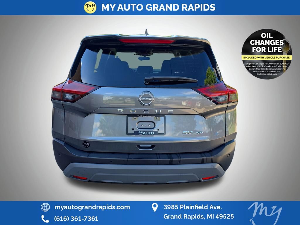Used 2023 Nissan Rogue SV AWD/4WD image 6