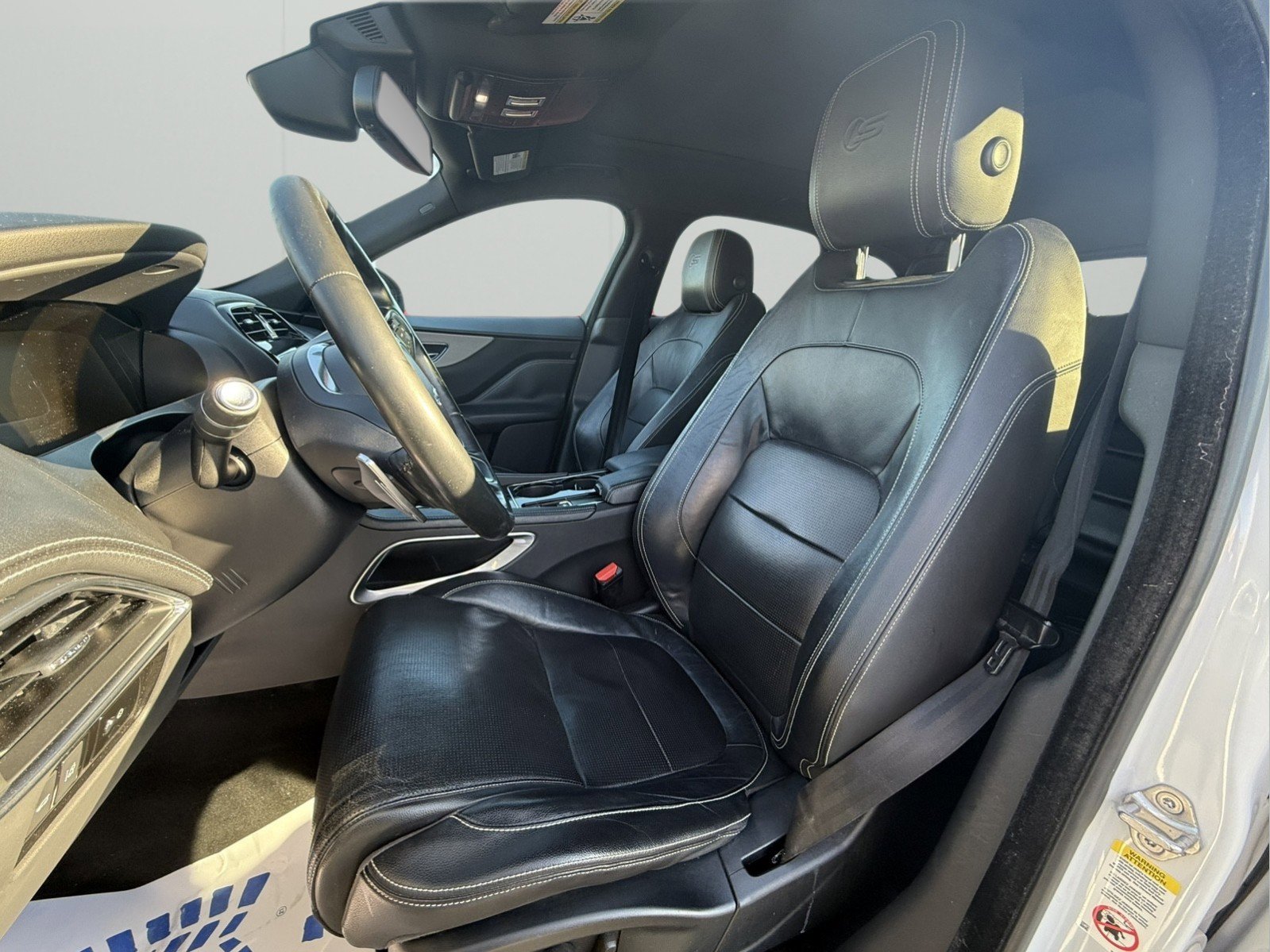 Used 2017 Jaguar F-PACE S image 5