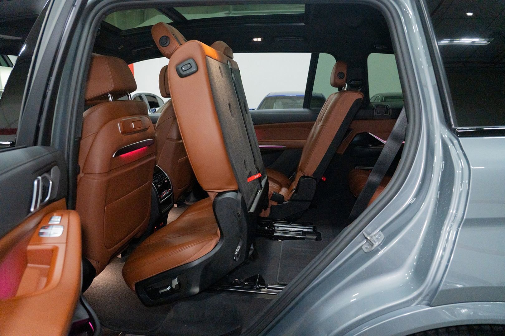 Used 2023 BMW X7 M60i image 36