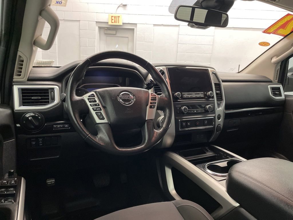 Used 2021 Nissan Titan SV w/ SV Convenience Package RWD image 12