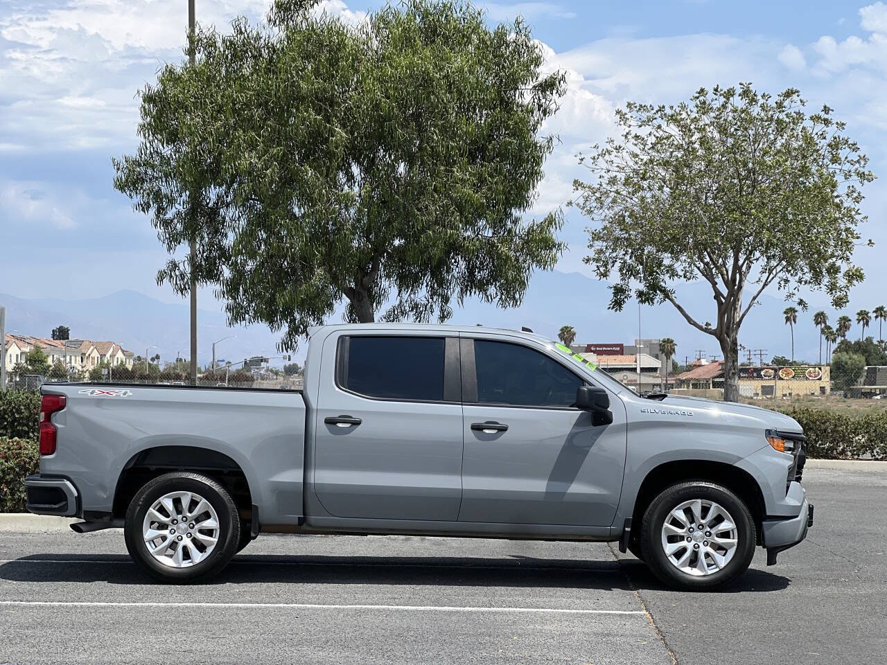 Used 2024 Chevrolet Silverado 1500 Custom w/ LPO, Dark Essentials Package AWD/4WD image 4