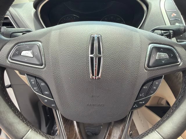Used 2018 Lincoln MKX Reserve w/ Lincoln MKX Climate Package AWD/4WD image 22
