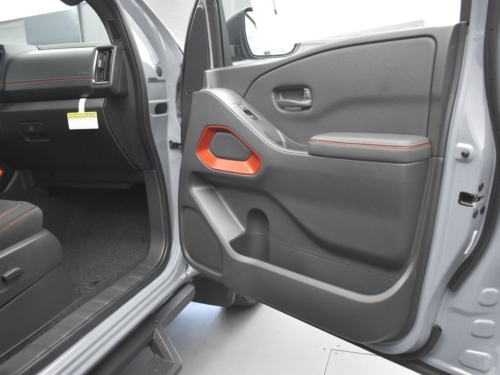 New 2026 Nissan Frontier PRO-4X w/ Pro-4x Convenience Package image 26